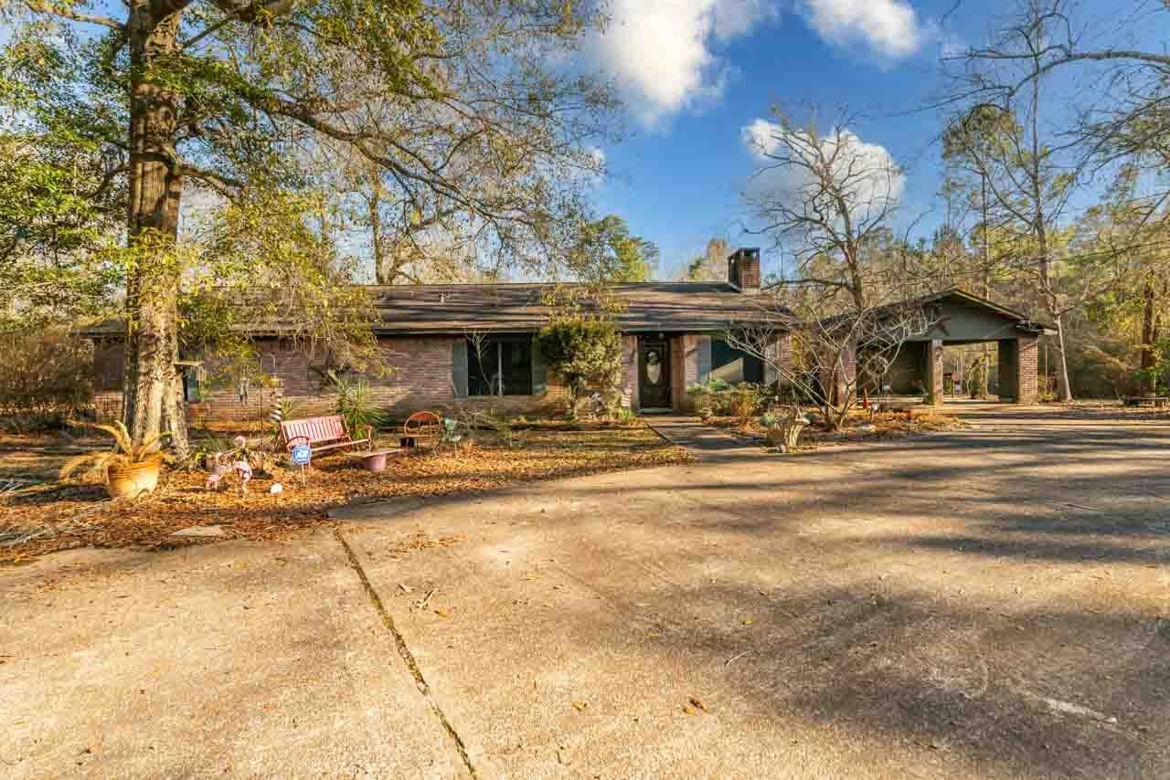 Property Photo:  1122 Wood Trail  TX 77656 