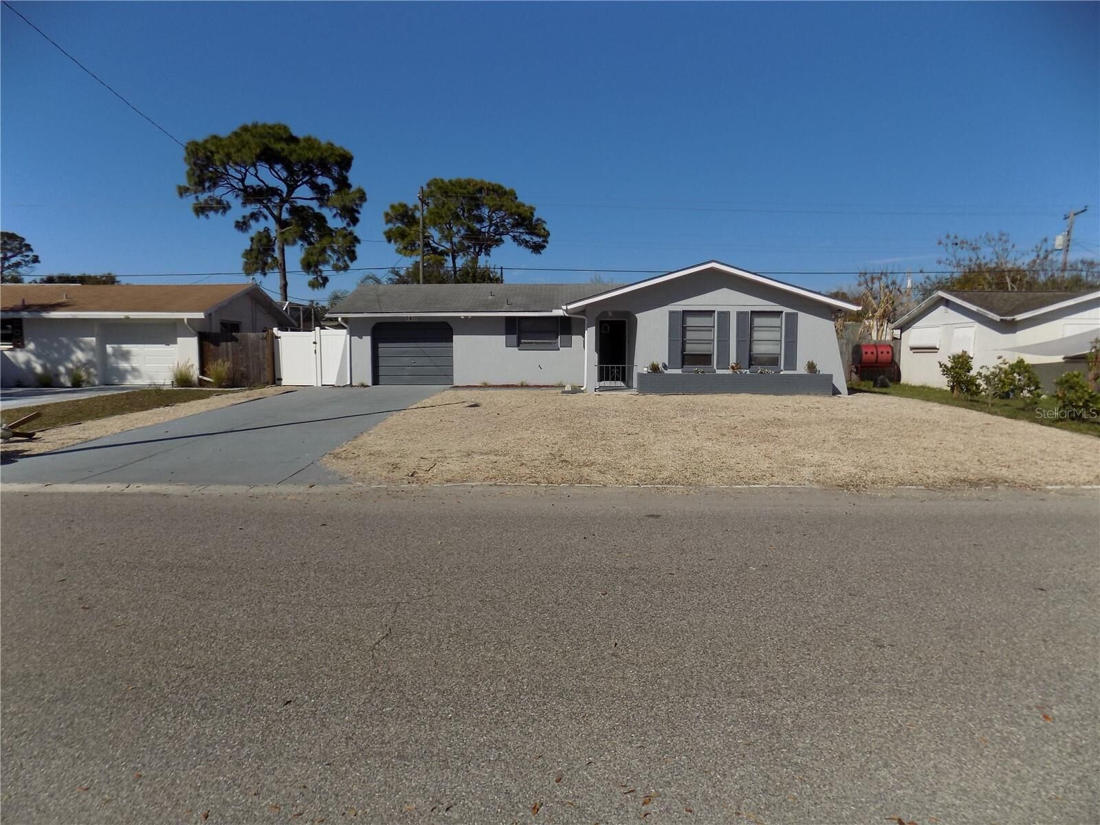 Property Photo:  7411 Sea Grape Avenue  FL 34654 