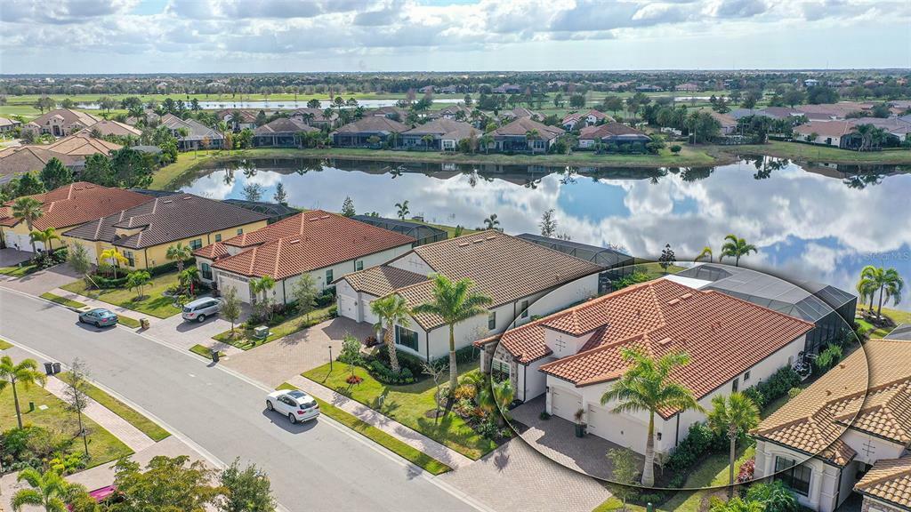 Property Photo: 7019 Whittlebury Trail FL 34202