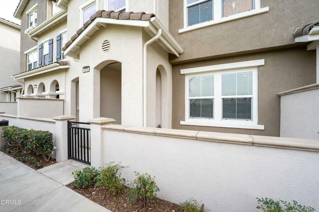 Property Photo:  3375 Shadetree Way  CA 93012 