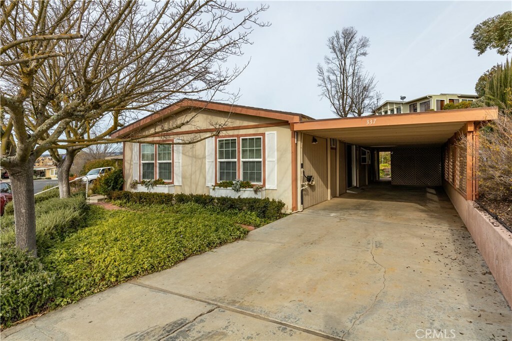 Property Photo:  337 Nightingale Avenue  CA 93446 