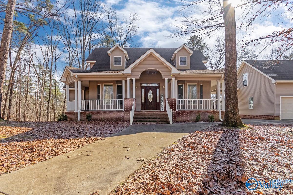 Property Photo: 5583 Cox Gap Road AL 35956