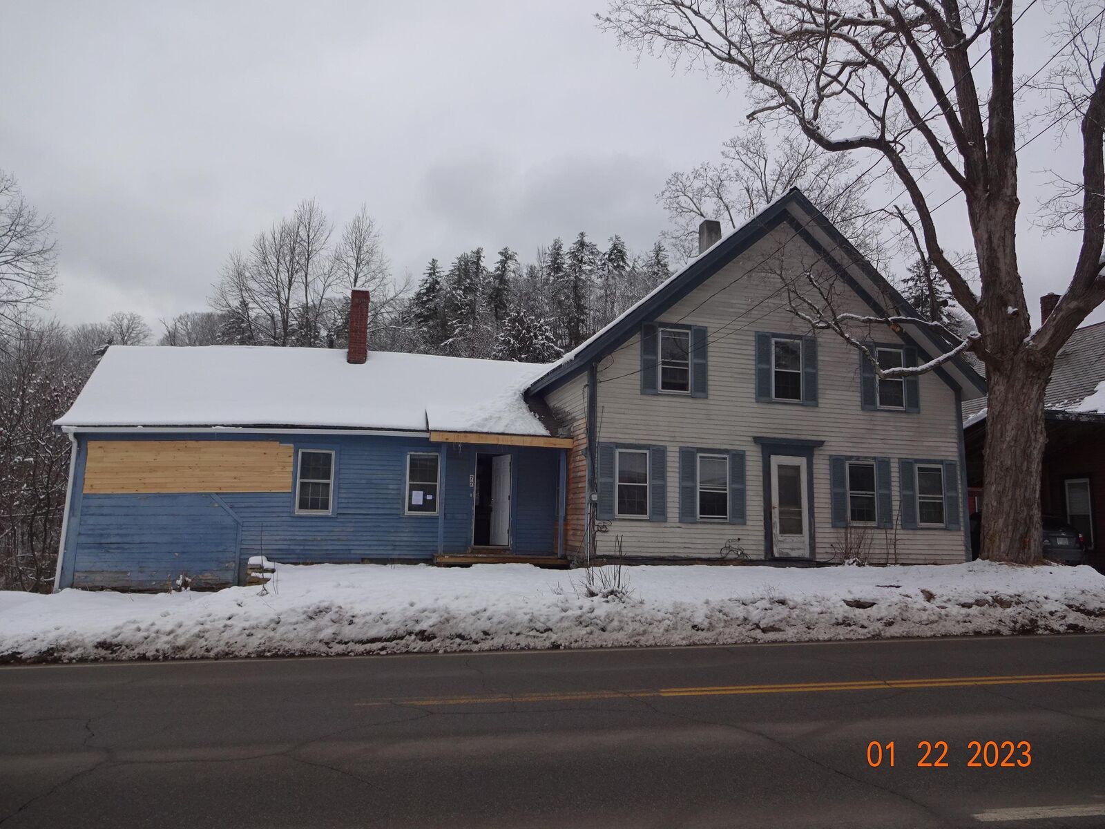 Property Photo:  77 Mechanic Street  NH 03602 