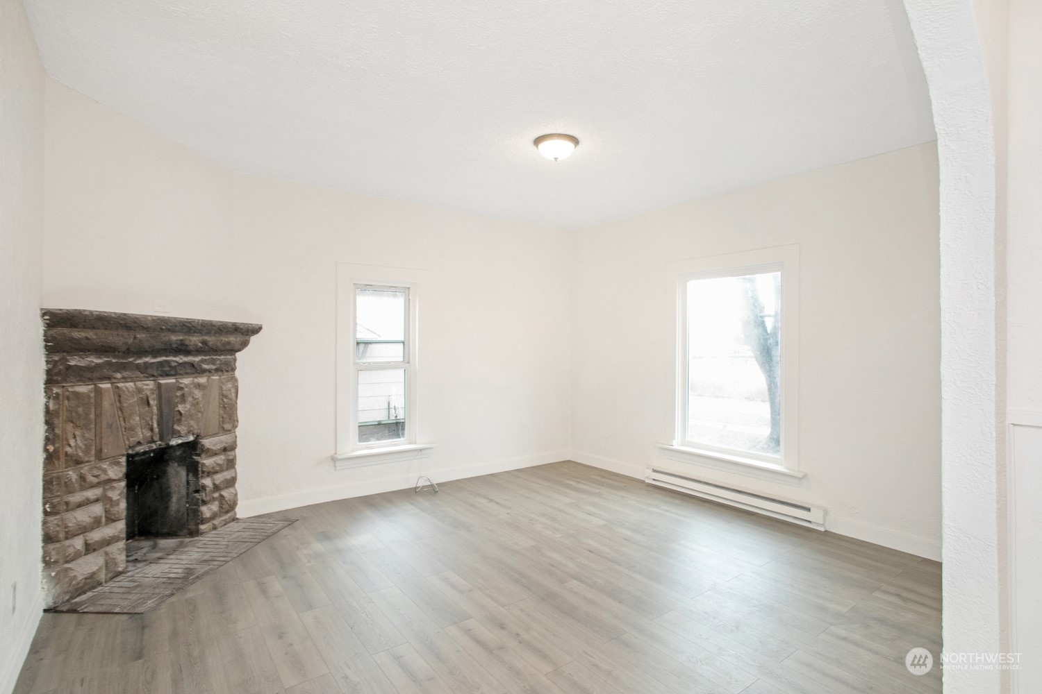 Property Photo: 1040 Pomona Street WA 99362
