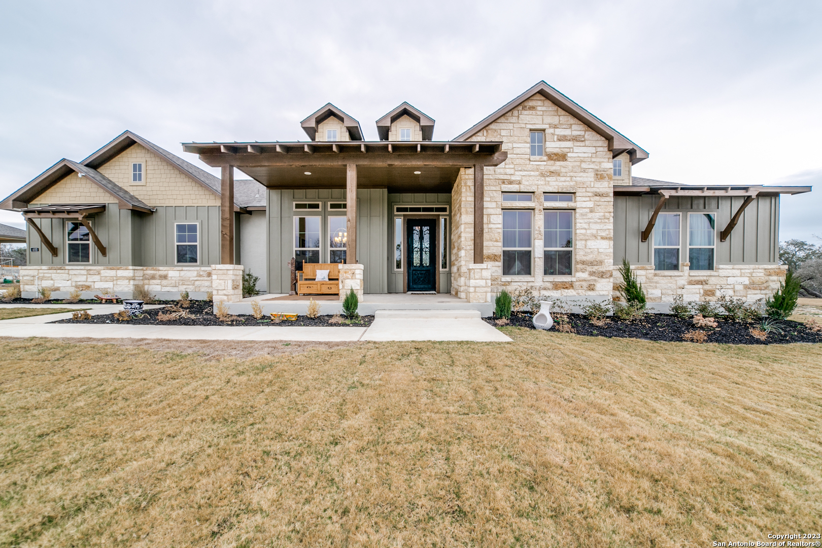 403 Stone Loop  Castroville TX 78009 photo