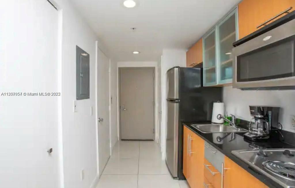 Property Photo: 1750 N Bayshore Dr 2608 FL 33132