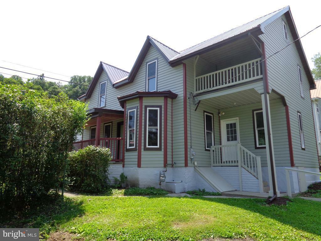 Property Photo:  719 Willowbank Street  PA 16823 