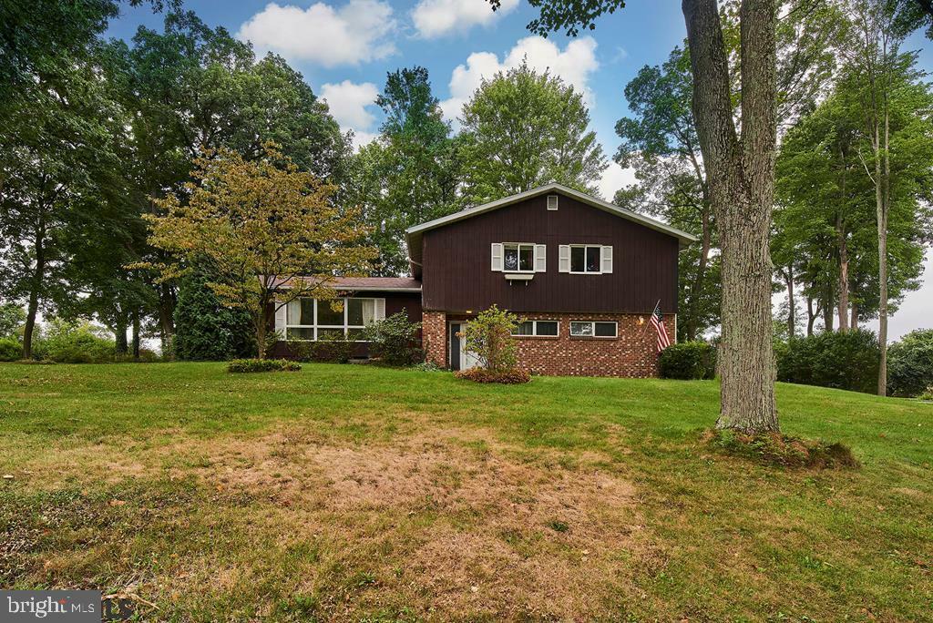 Property Photo:  114 Bending Oak Drive  PA 16823 