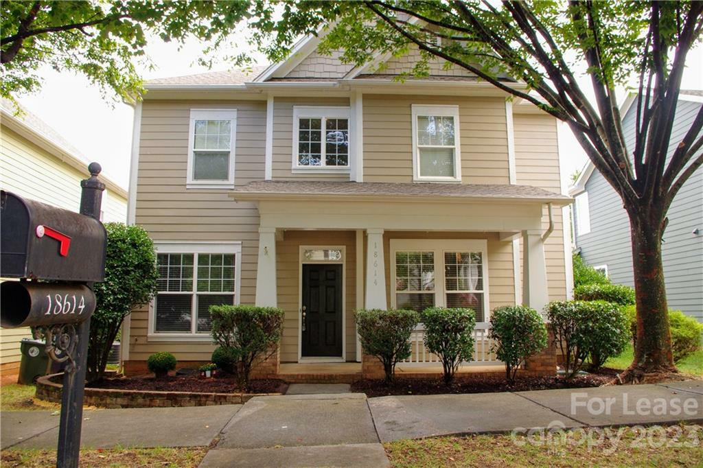 Property Photo:  18614 The Commons Boulevard  NC 28031 