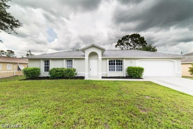 Property Photo:  18513 Olive Rd  FL 33967 