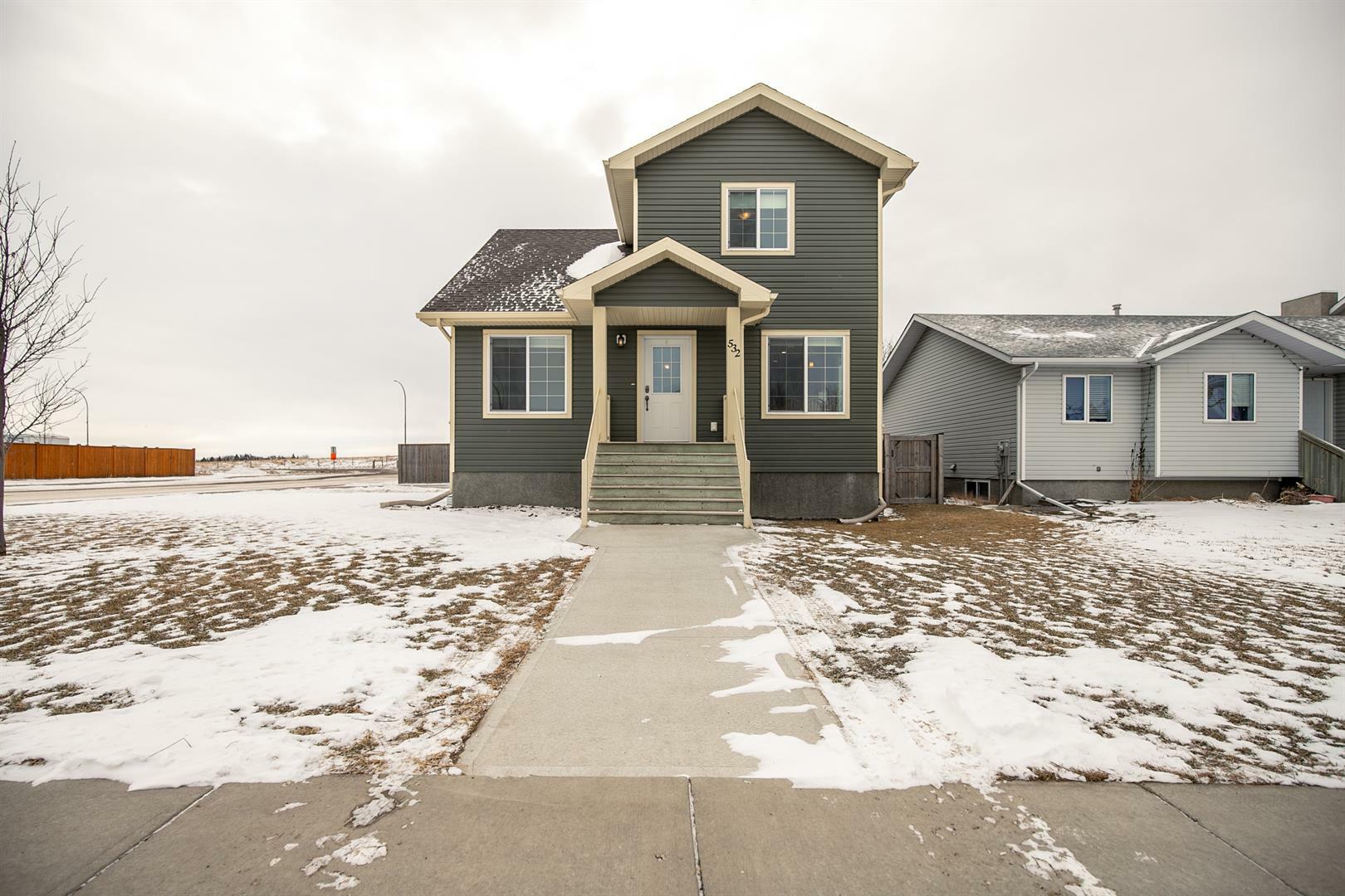 Property Photo: 532 46 Ave AB T0L 0V0