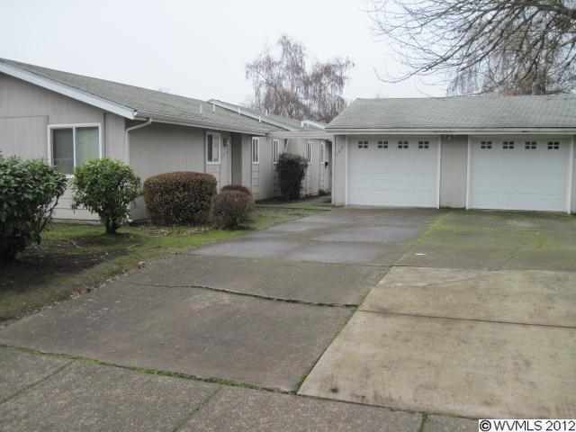 Property Photo:  361-363  Whitesell Ct SE  OR 97301 