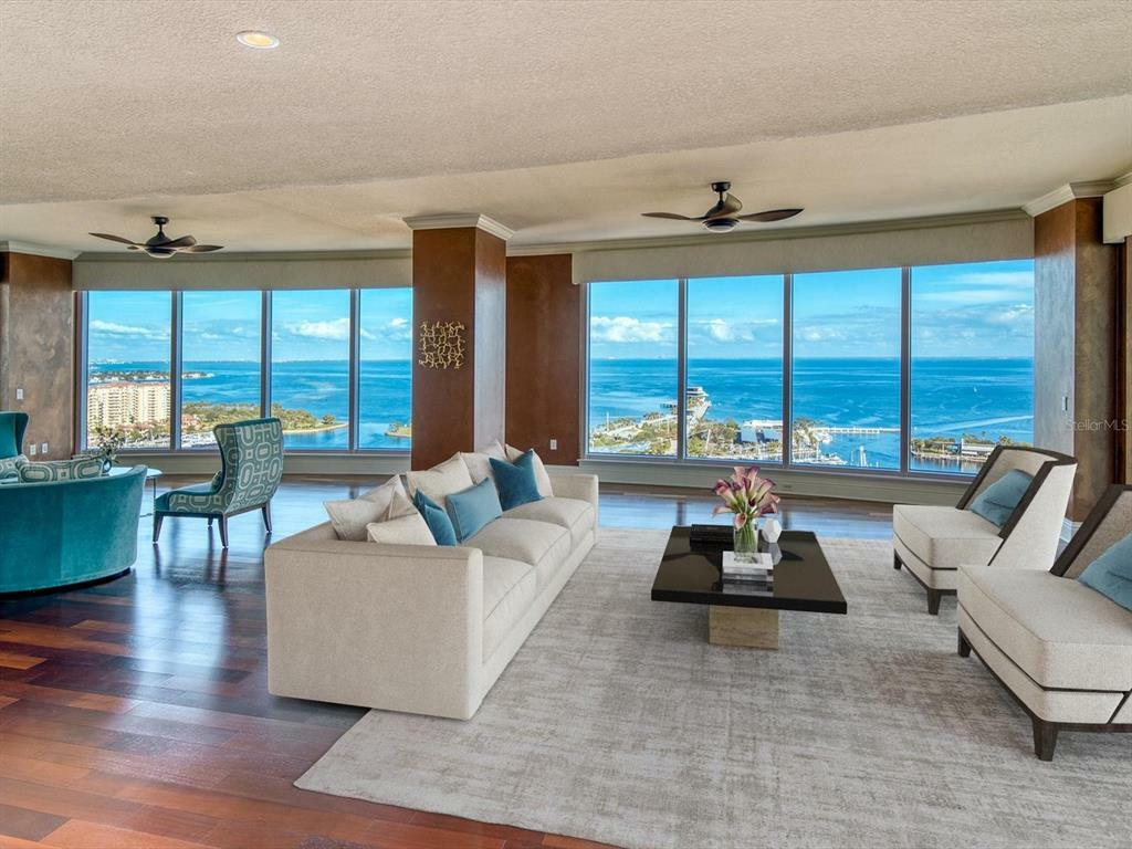 Property Photo: 180 Beach Drive NE 2201,2202 FL 33701