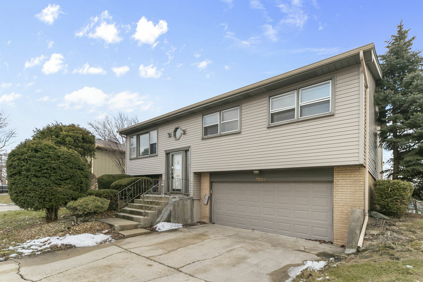 Property Photo:  7523 161st Street  IL 60477 