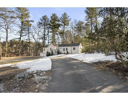 Property Photo:  5 Fox Chase Lane  MA 02493 