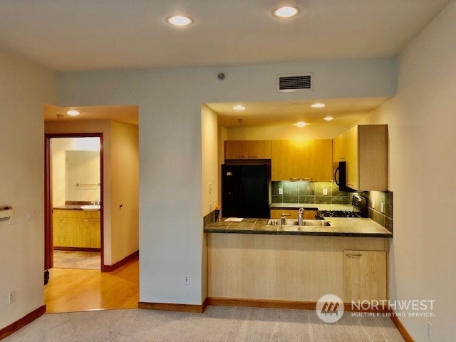 Property Photo:  400 W 8th Street 325  WA 98660 