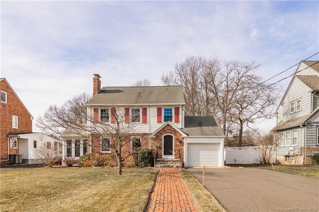 Property Photo: 359 Quaker Lane North CT 06119