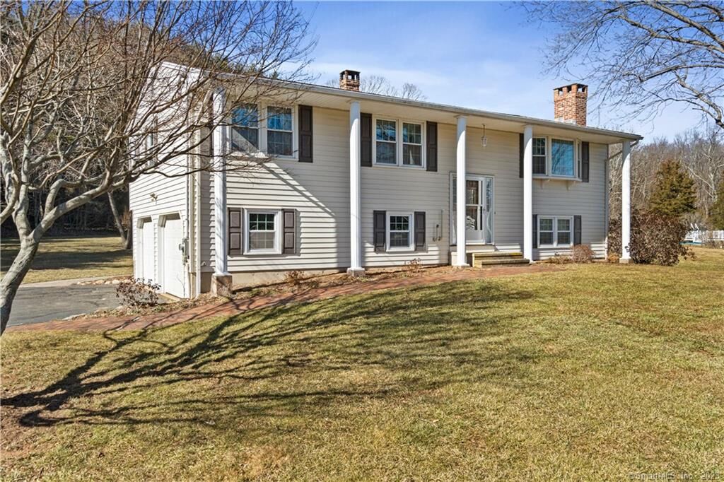 Property Photo: 39 Sunnyside Drive CT 06472