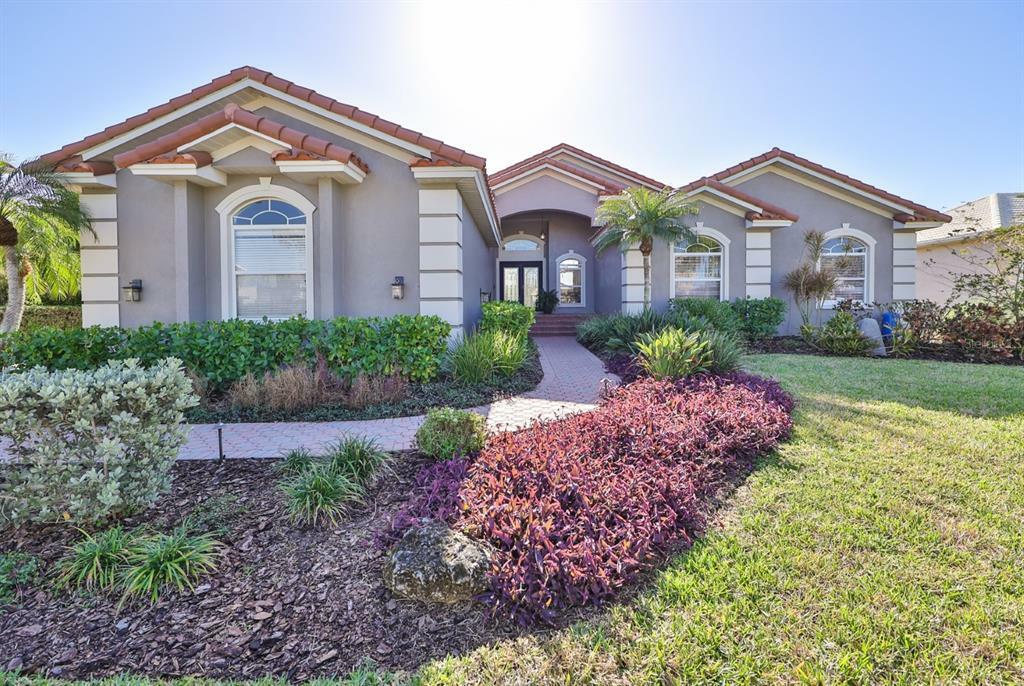 Property Photo:  6402 Rubia Circle  FL 33572 