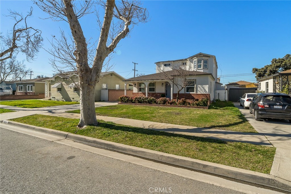 Property Photo:  6029 Hersholt Avenue  CA 90712 