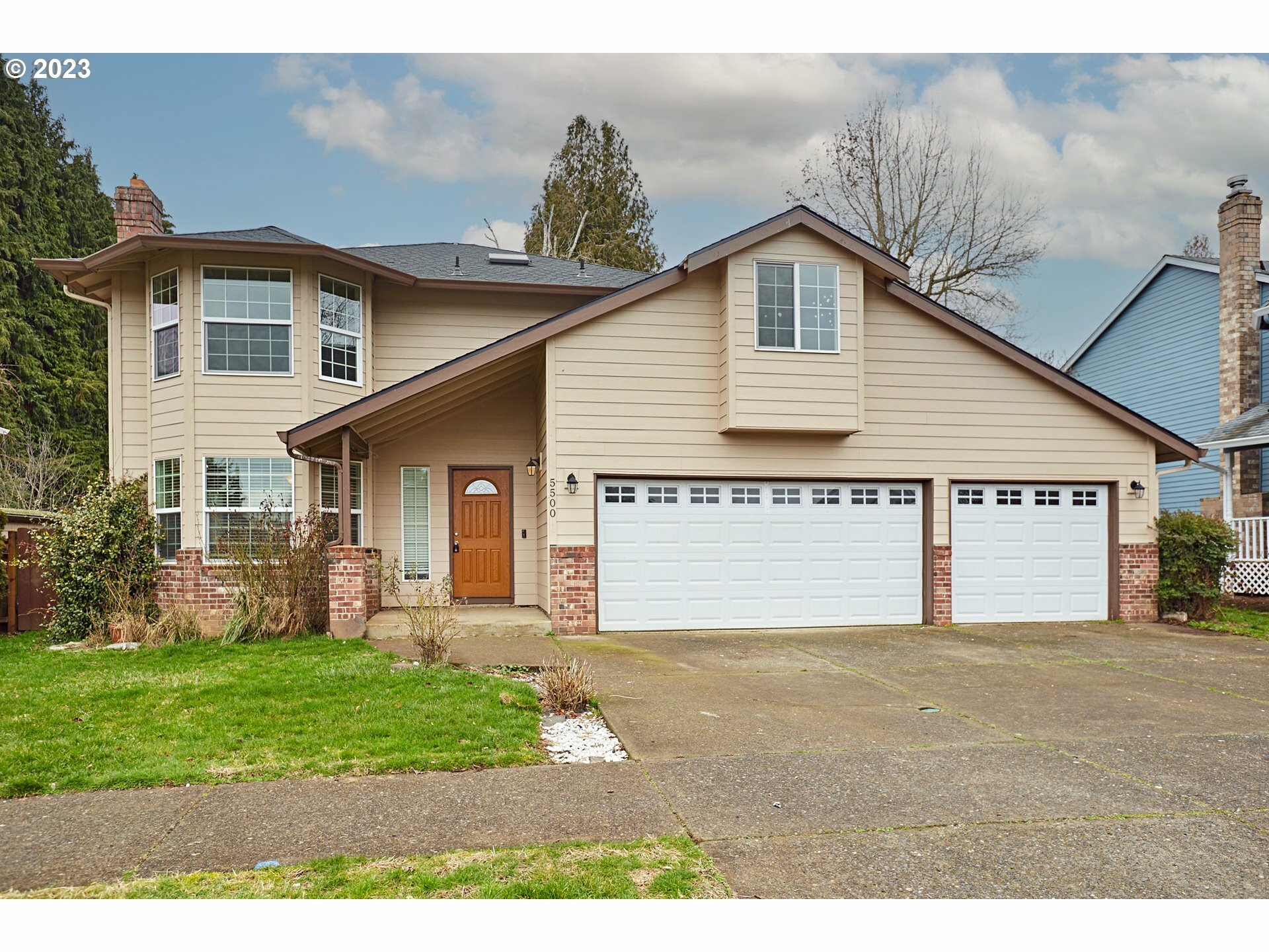 Property Photo: 5500 NE 101st Cir WA 98686
