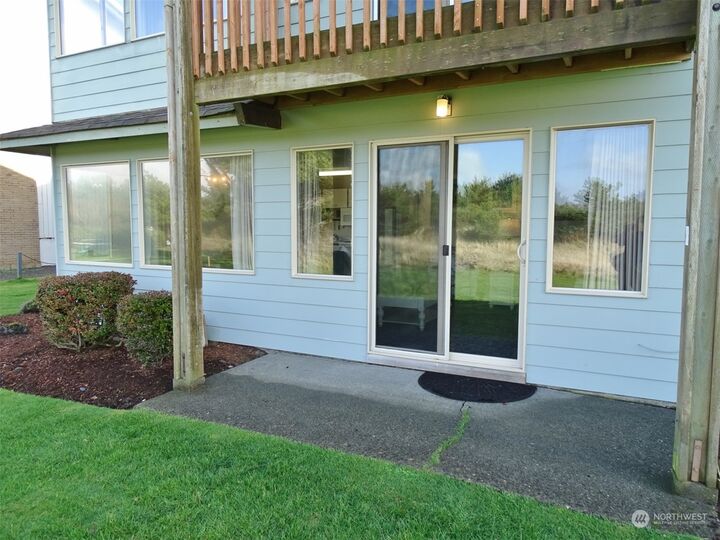 Property Photo:  643 Ocean Shores Boulevard NW 112  WA 98569 
