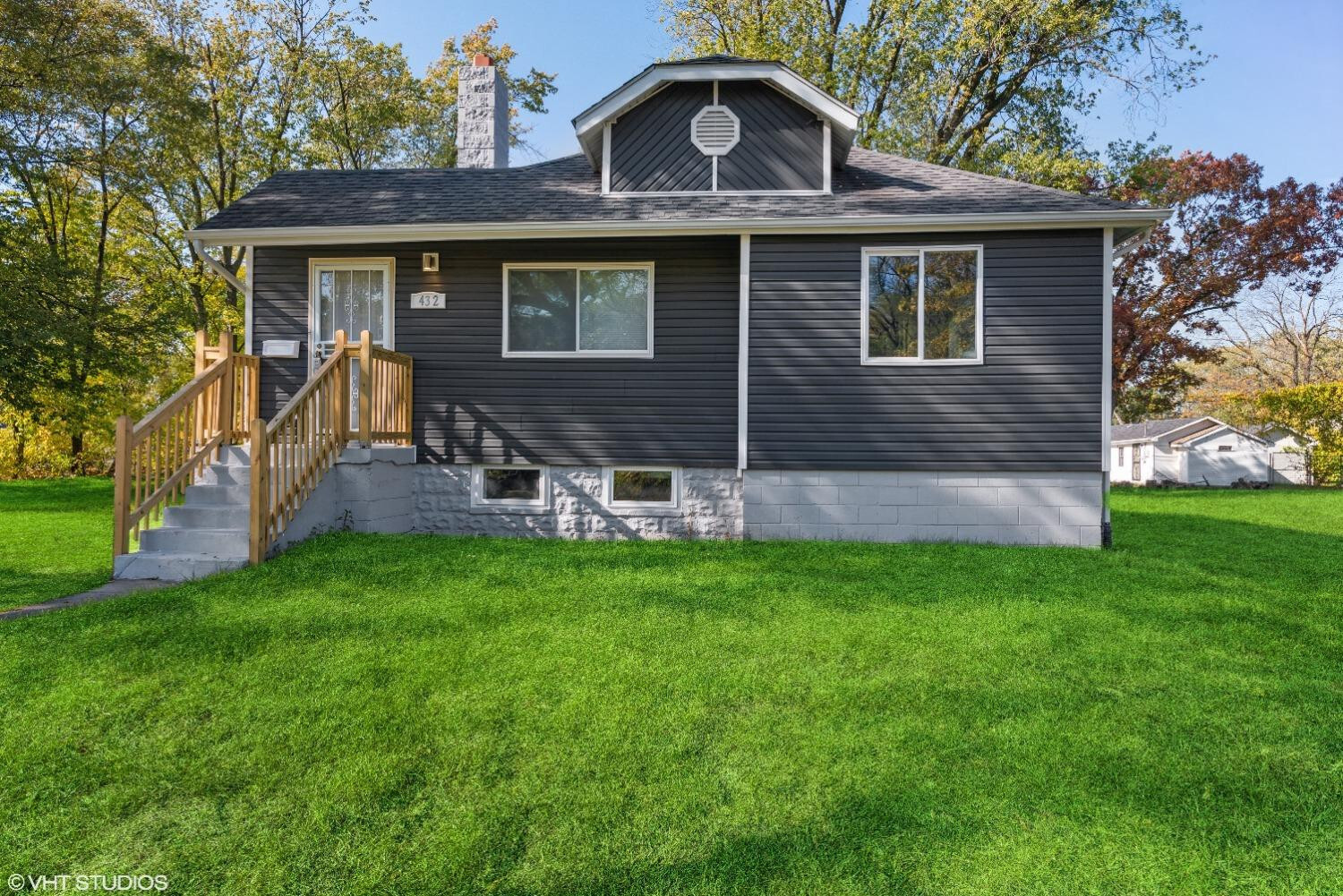 Property Photo:  432 Mount Street  IN 46406 