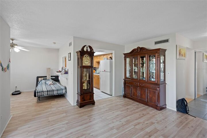 Property Photo:  627 N Keene Road T-4  FL 33755 