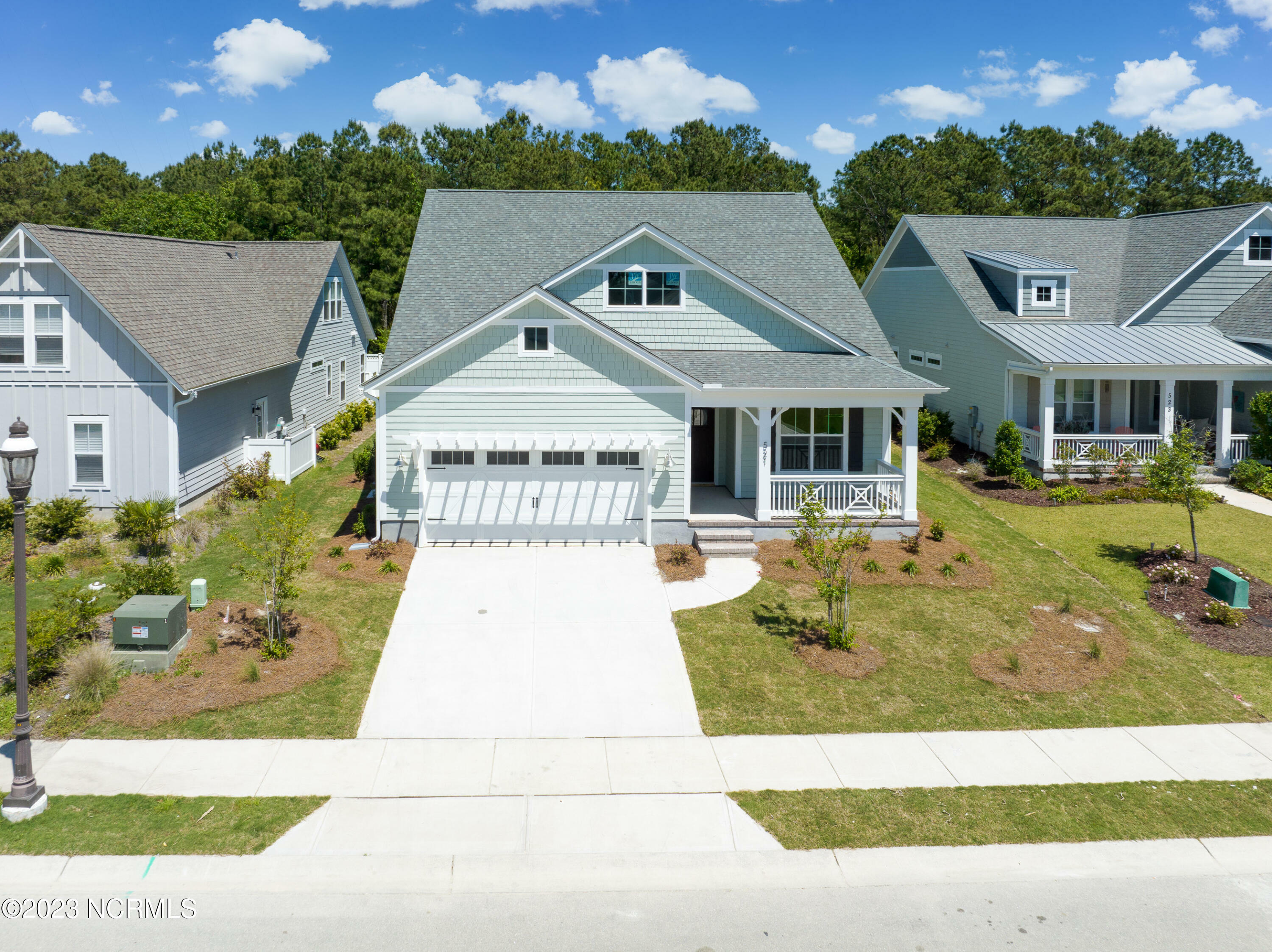 Property Photo:  521 Moss Lake Lane  NC 28445 