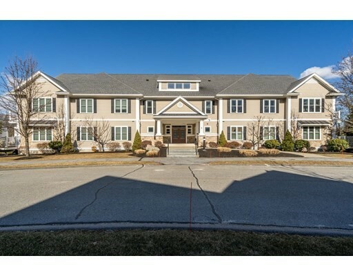 Property Photo: 5 Eagle'S Nest Way 512 MA 02038