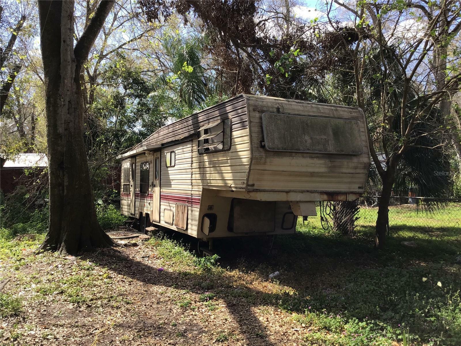 Property Photo: 6919 Waycross Avenue FL 33619