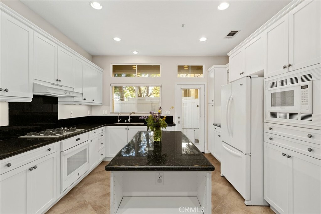 Property Photo:  61 Burlingame  CA 92602 