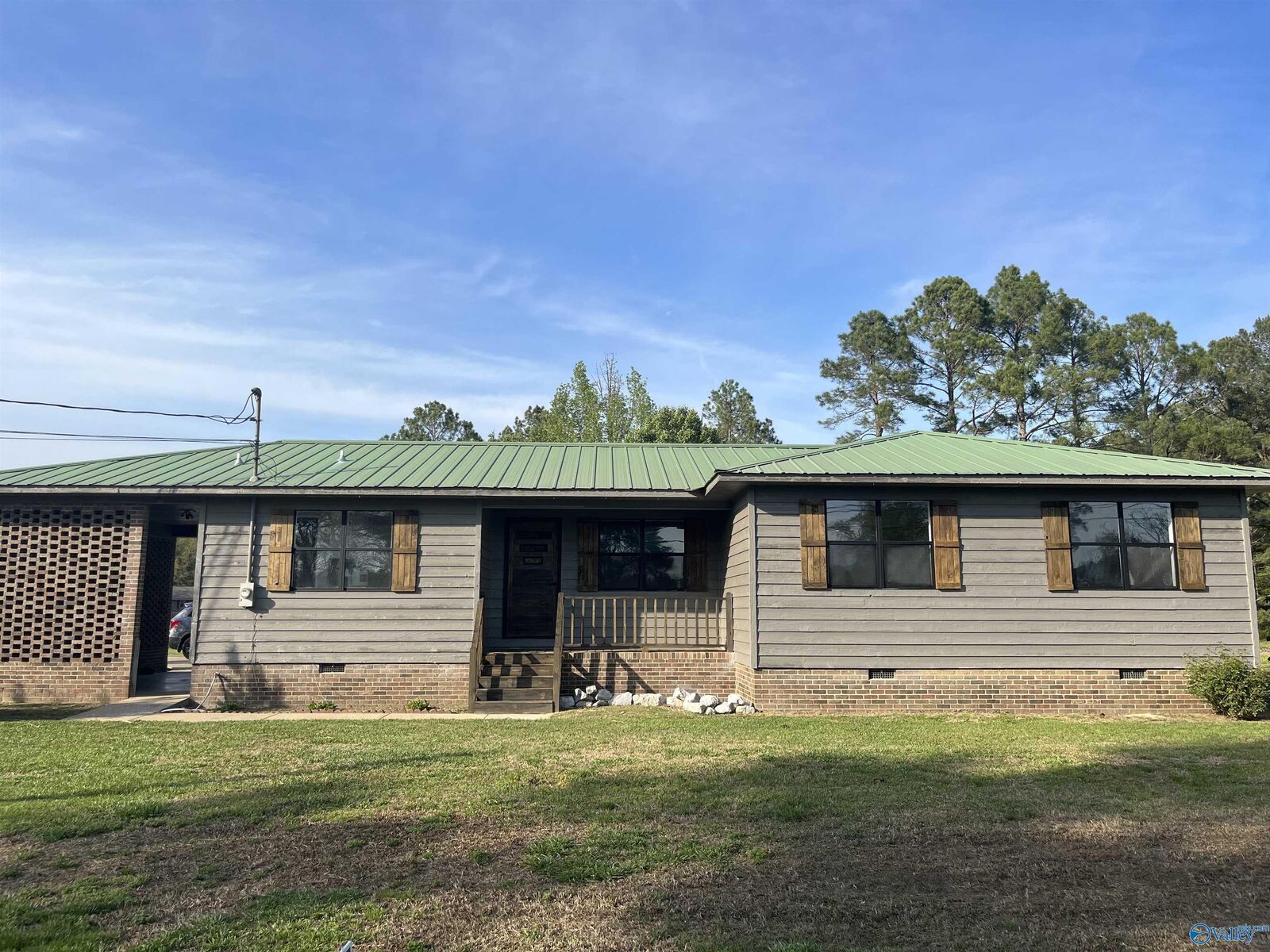 Property Photo:  2710 Caddell Circle  AL 35903 