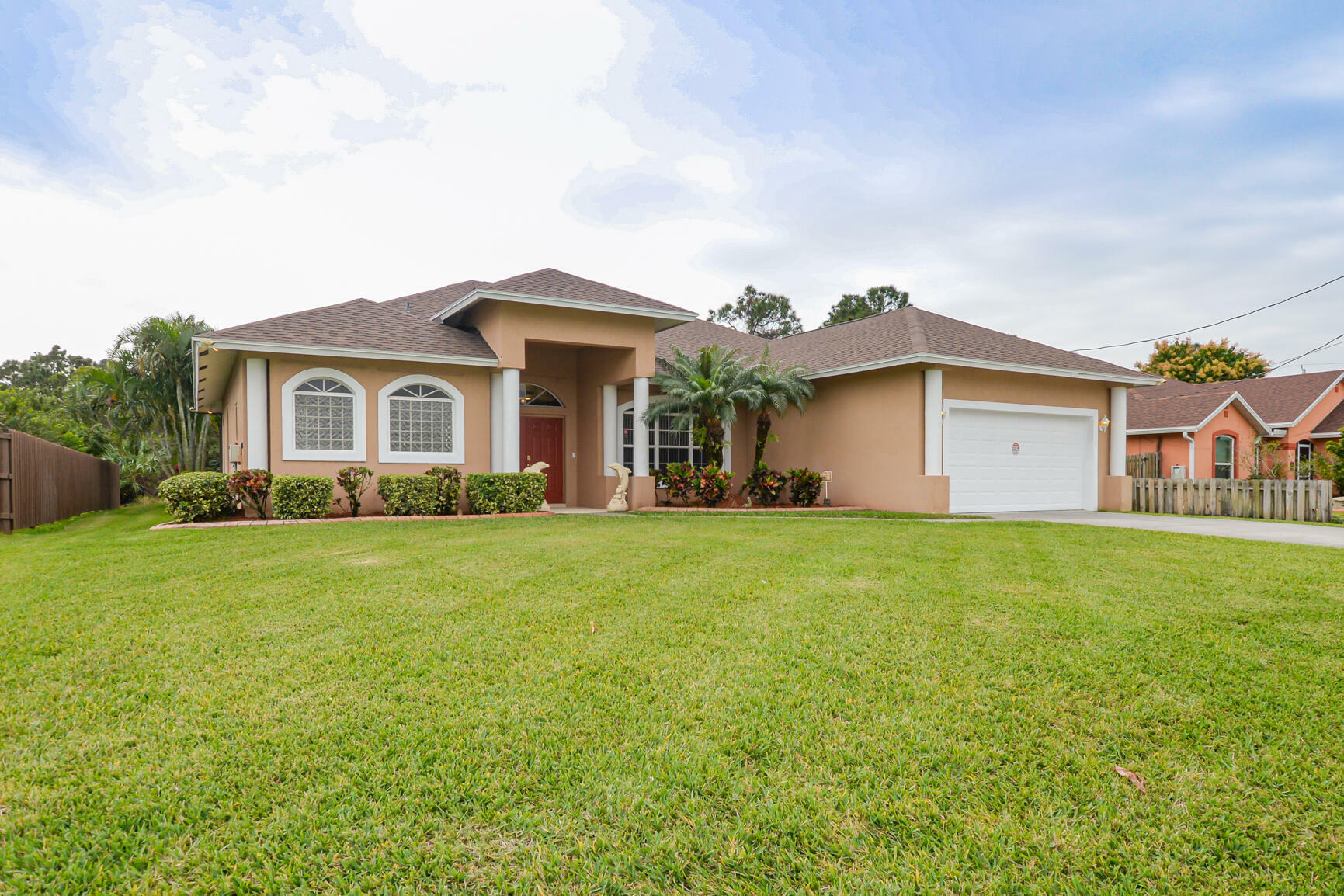 Property Photo:  558 SW Natalie Terrace  FL 34953 