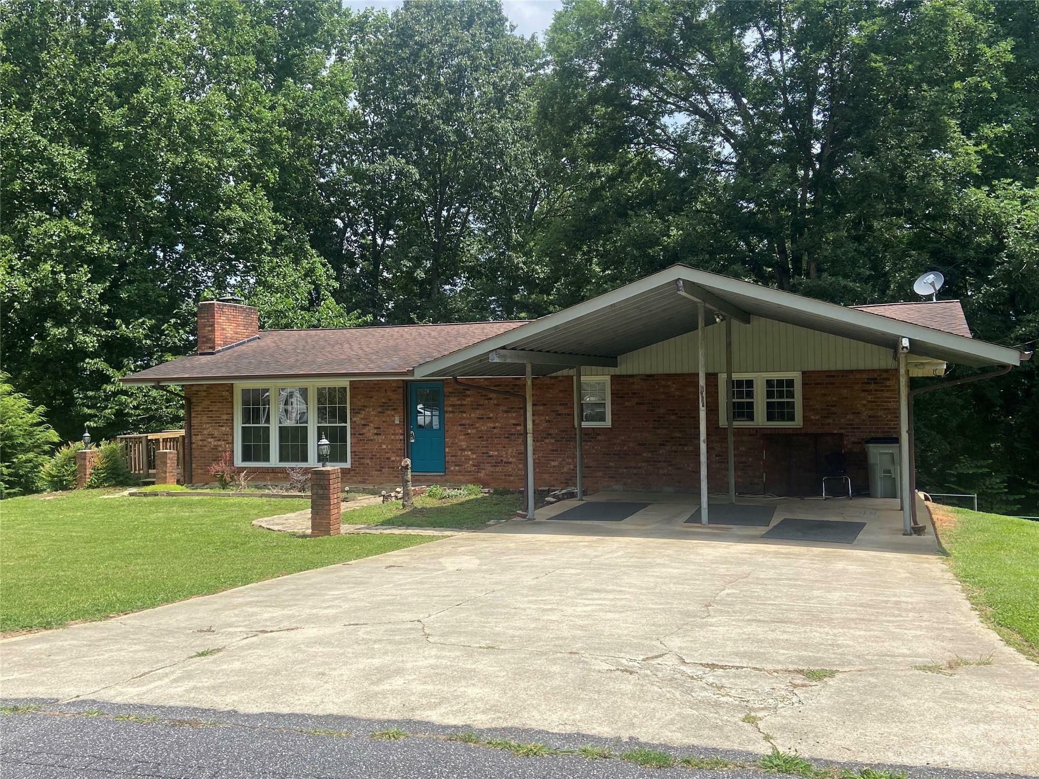 Property Photo: 1269 Delwood Drive SW NC 28645