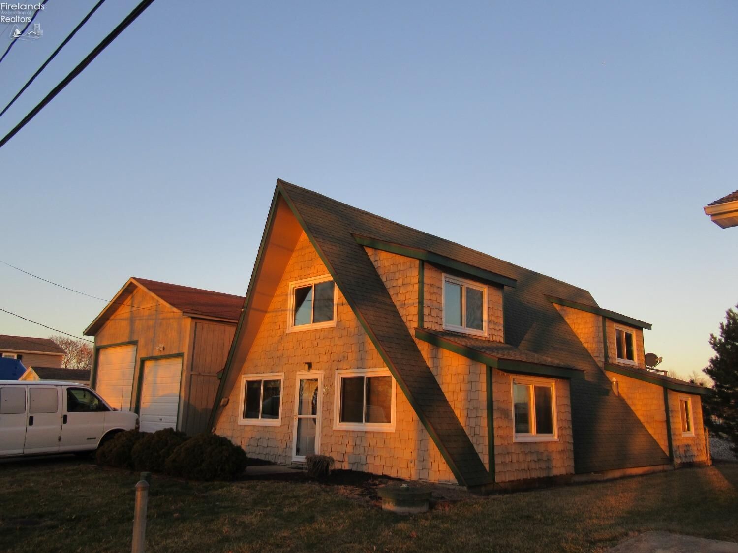 Property Photo:  659 S Findlay Street  OH 43452 