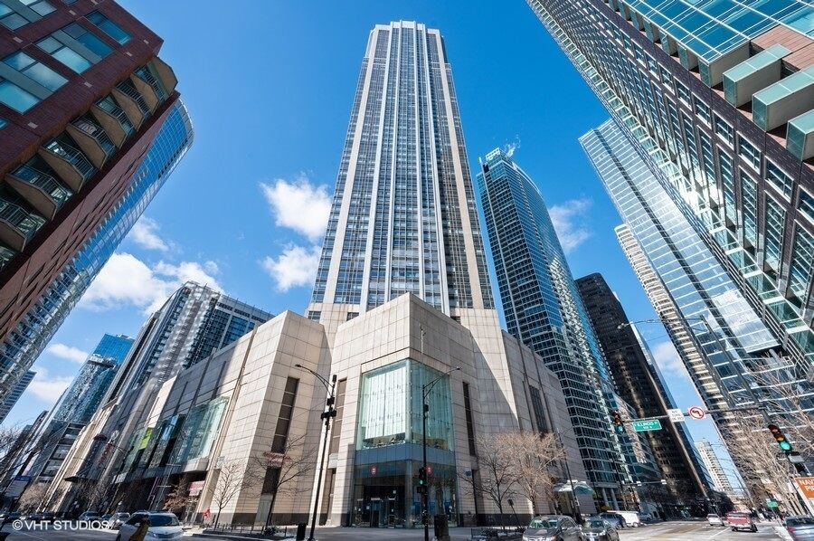 Property Photo:  512 N McClurg Court 3211  IL 60611 