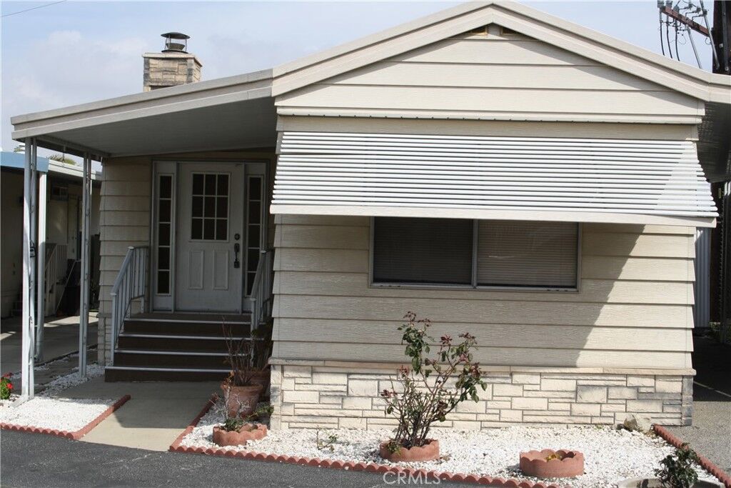 Property Photo: 2550 Pacific Coast Hwy 106 CA 90505