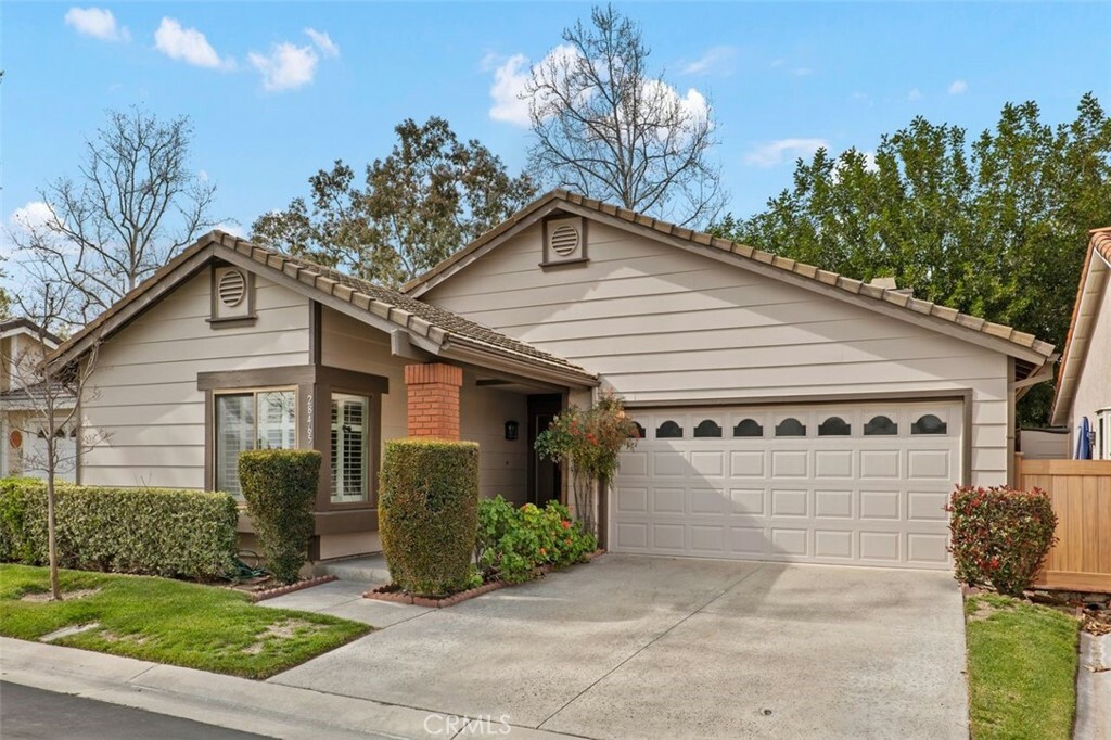 Property Photo:  28465 Pacheco  CA 92692 