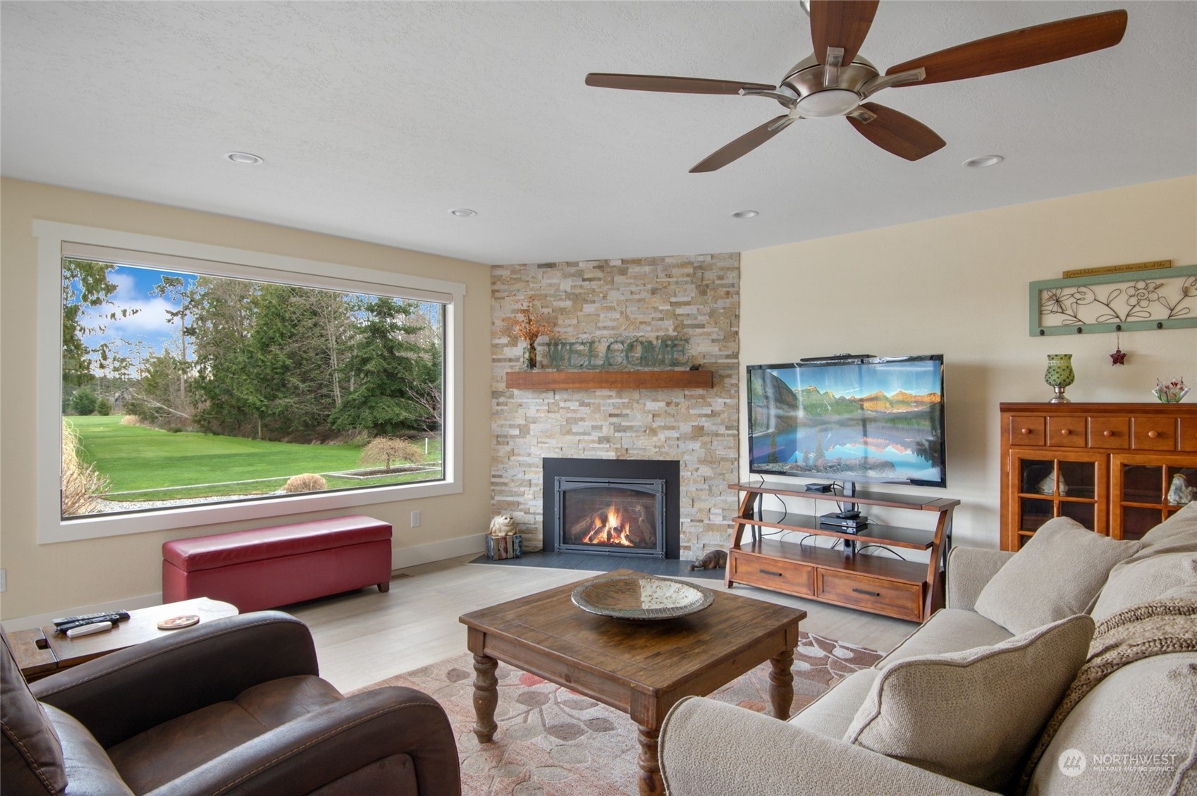 Property Photo: 2150 Fairway Lane WA 98277