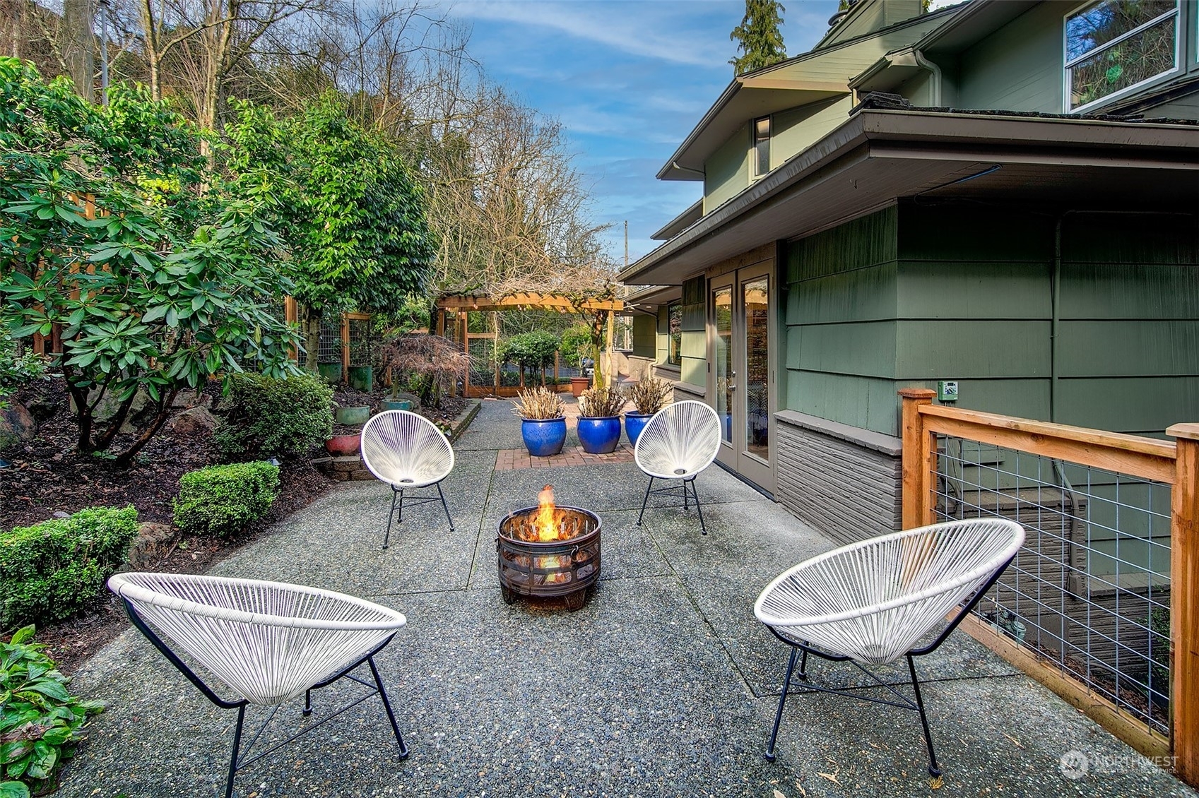 Property Photo:  2340 14th Avenue E  WA 98112 