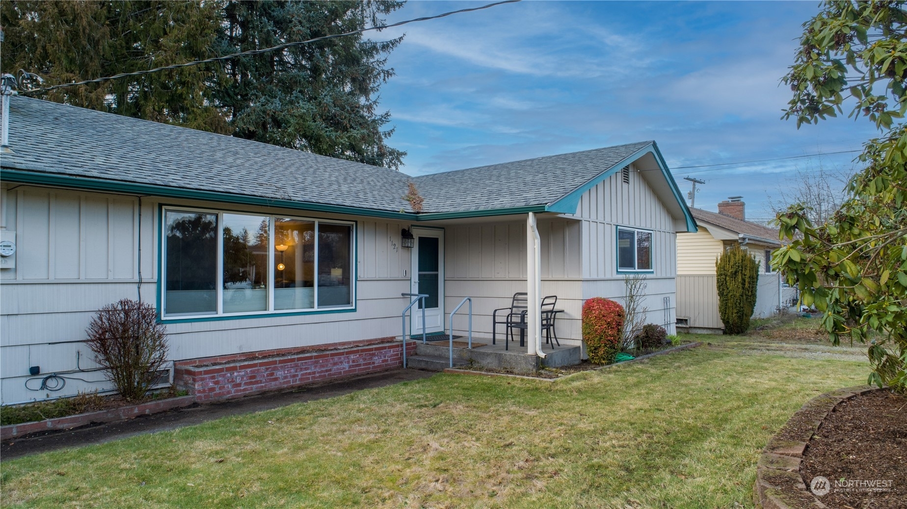 Property Photo:  1121 Hall Street SE  WA 98503 