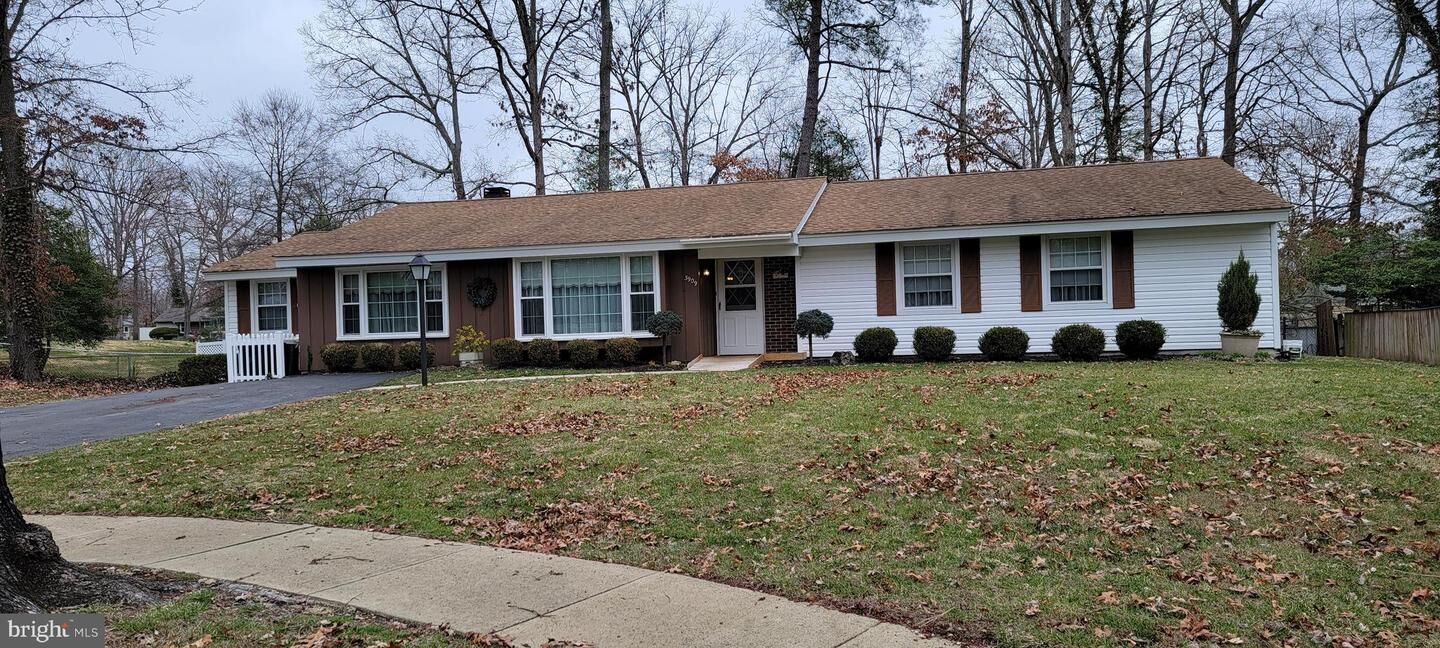 Property Photo:  3909 Brewster Court  MD 20601 