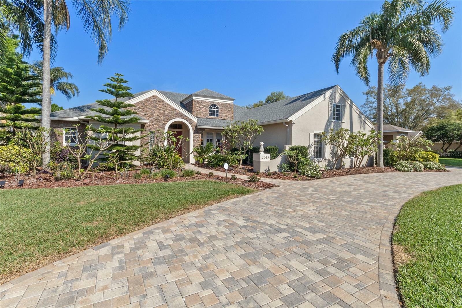 Property Photo:  2058 Willow Lauren Lane  FL 34786 