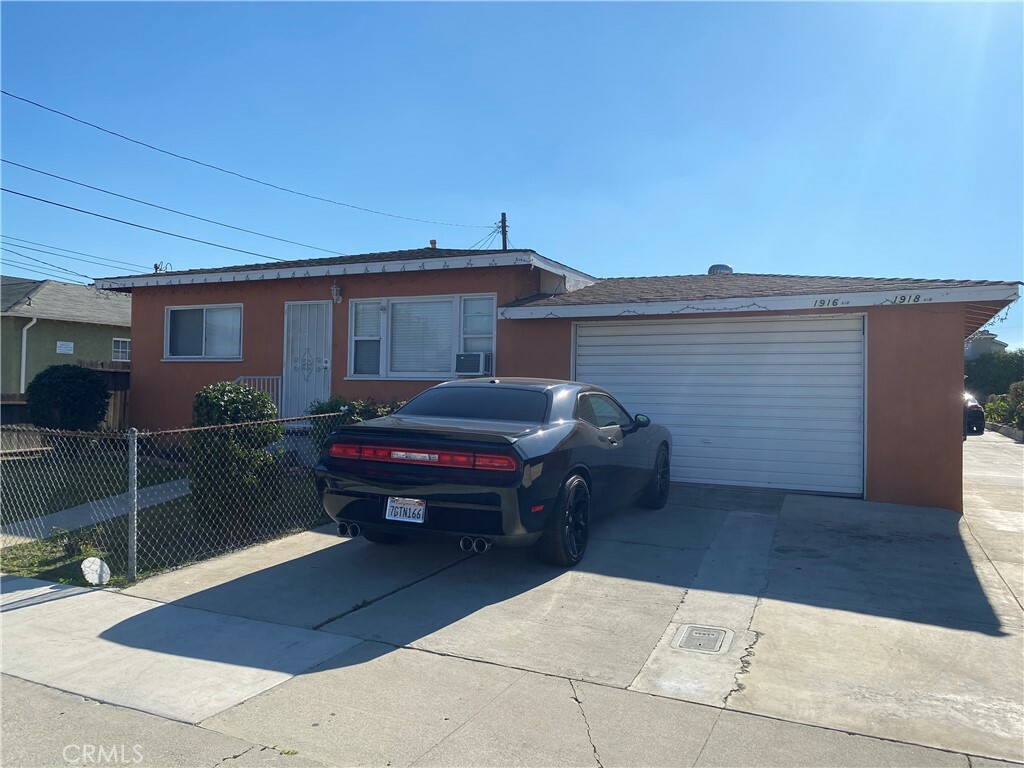 Property Photo:  1916 W 145th Street  CA 90249 