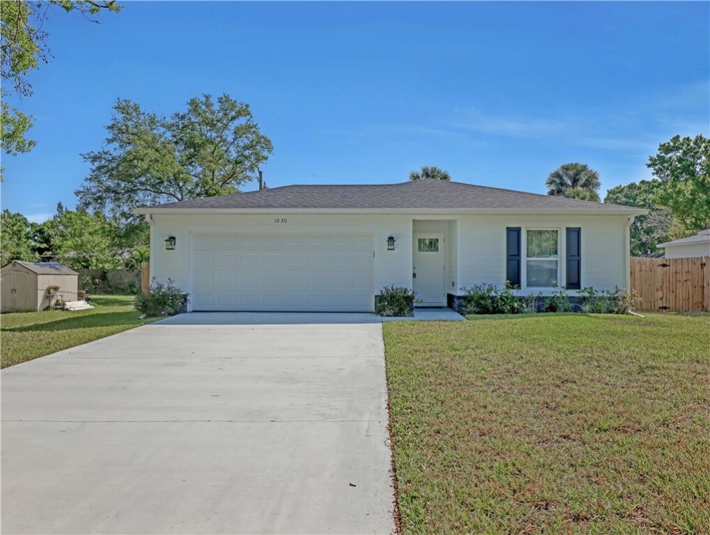 Property Photo:  1030 41st Avenue  FL 32960 