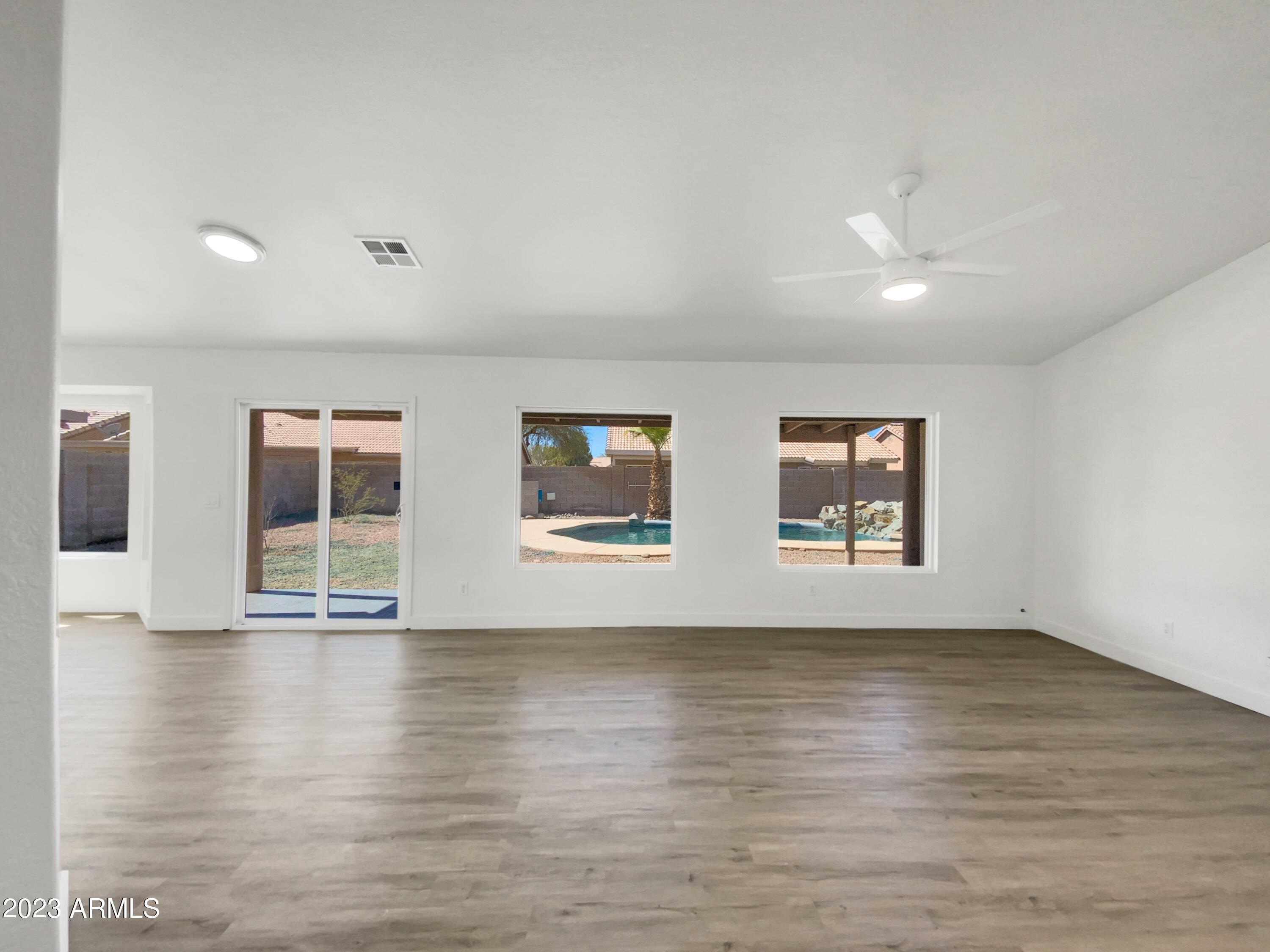 Property Photo:  1180 S Crossbow Place  AZ 85286 