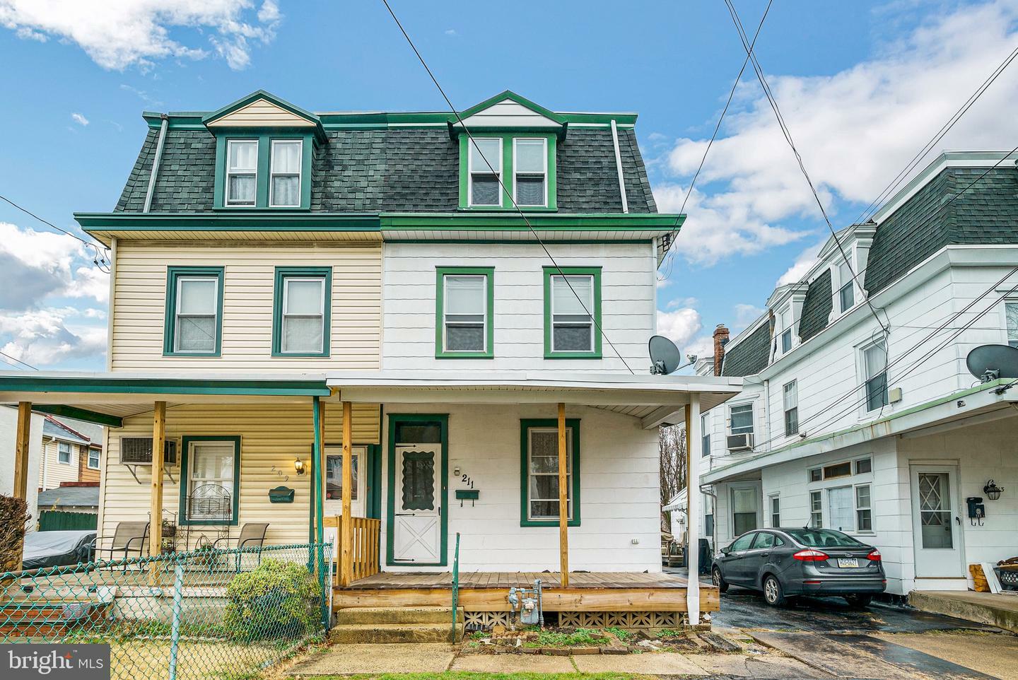 Property Photo:  211 Ryers Avenue  PA 19012 