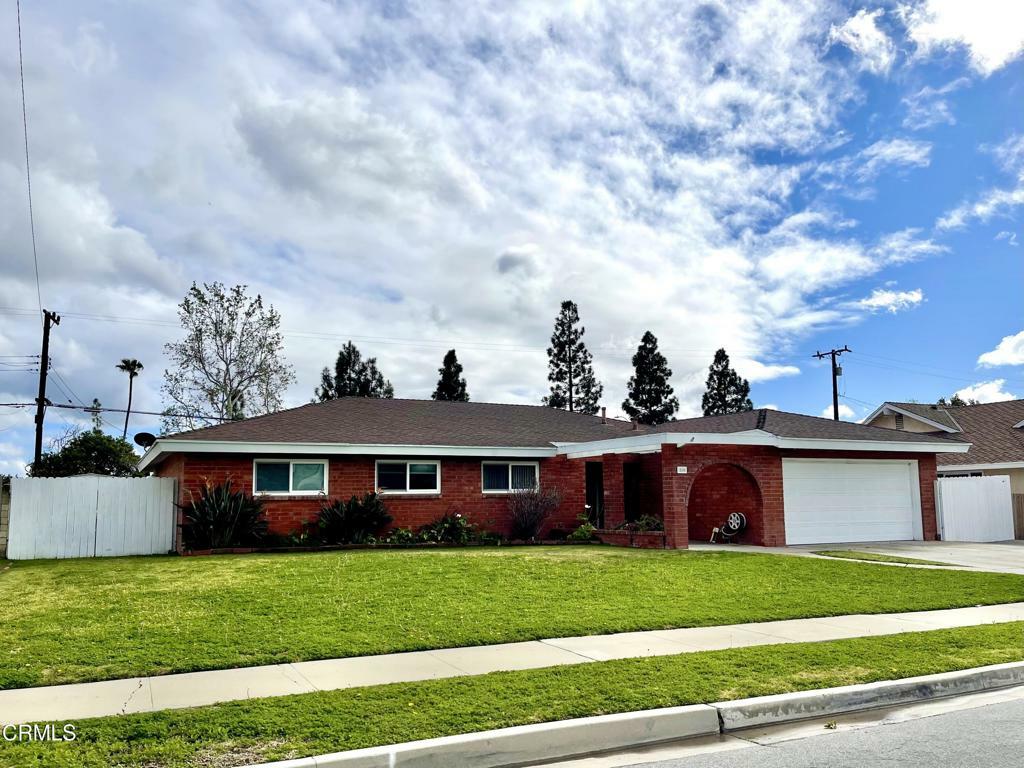 Property Photo:  258 Calle Portilla  CA 93010 