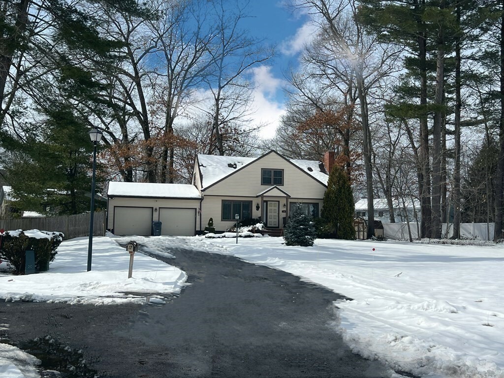 Property Photo:  17 Alderbrook Ln  MA 01844 